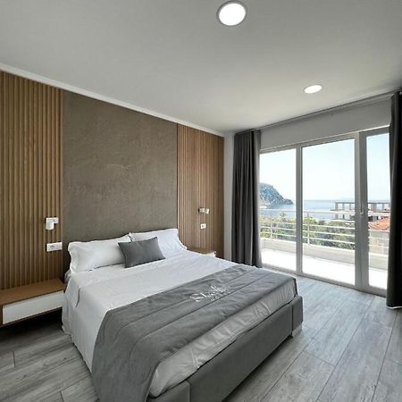 Hotel Stolis Himare Bagian luar foto
