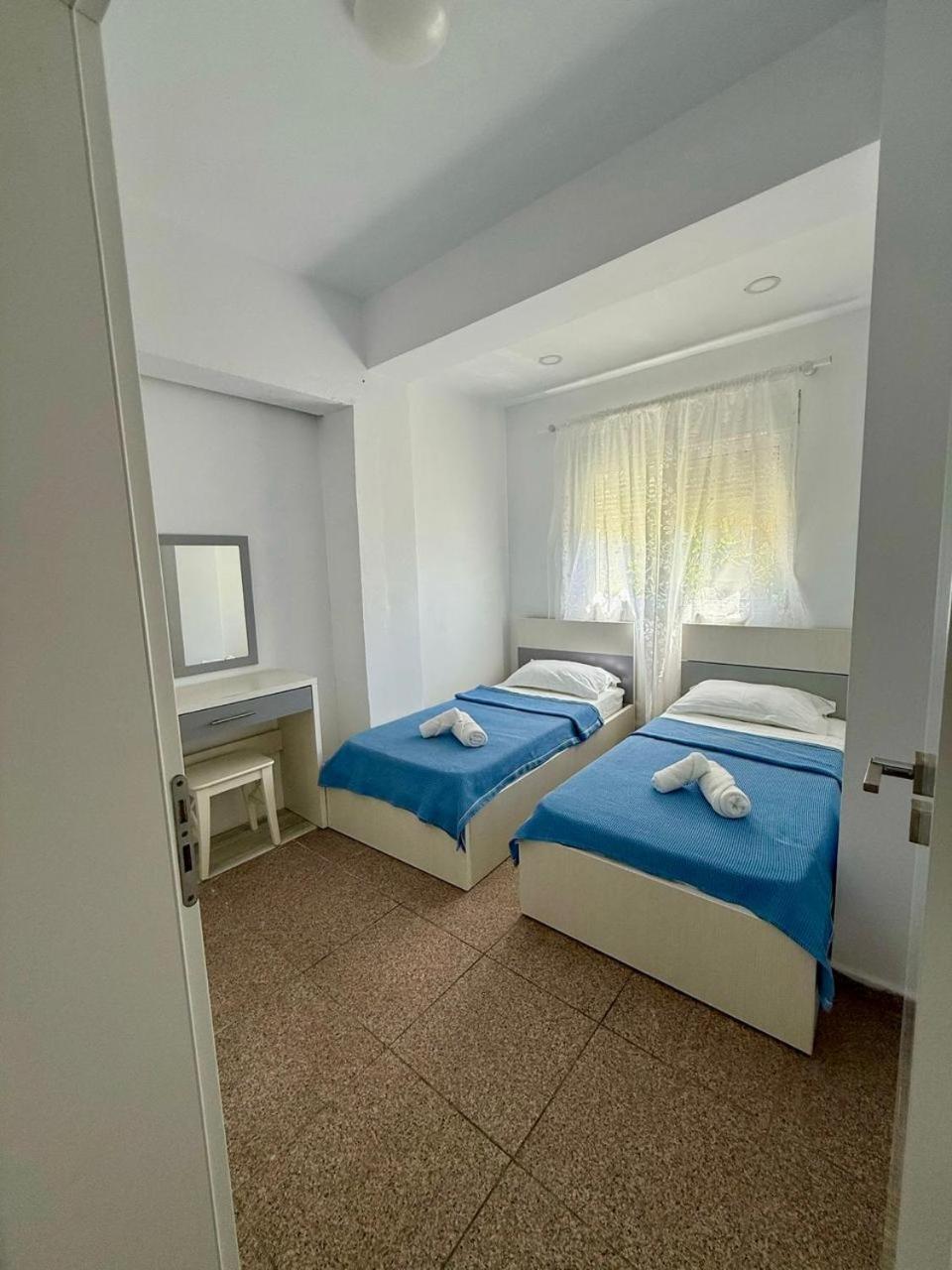 Hotel Stolis Himare Bagian luar foto