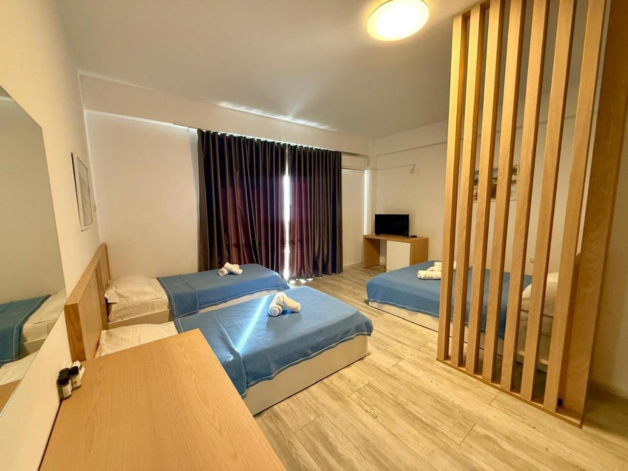 Hotel Stolis Himare Bagian luar foto