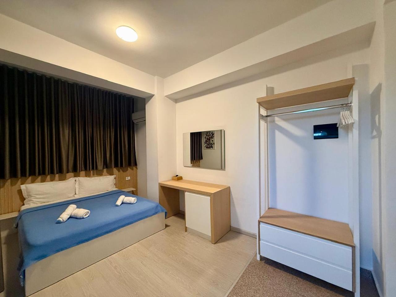 Hotel Stolis Himare Bagian luar foto