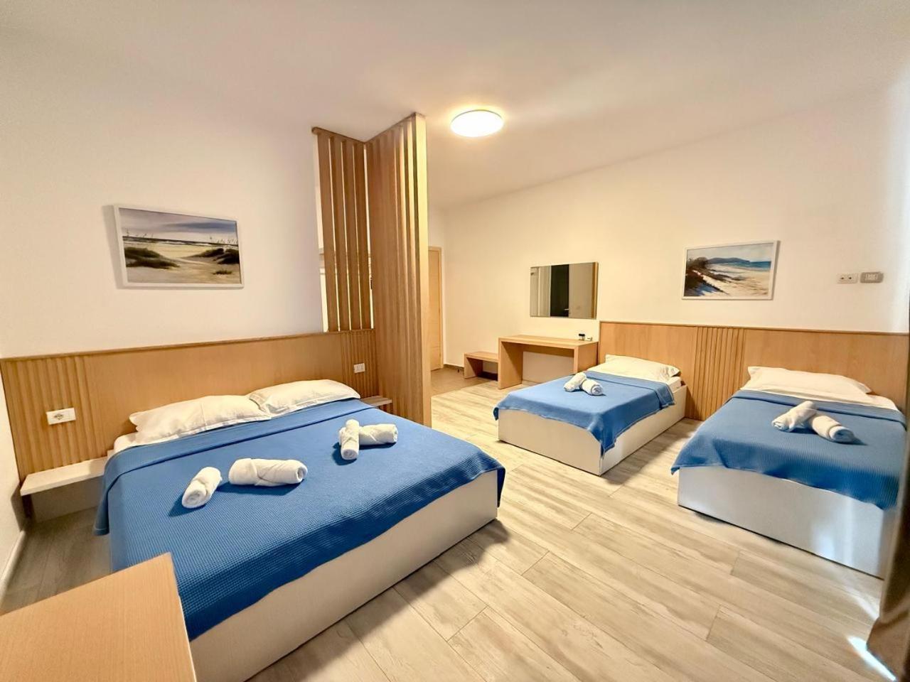 Hotel Stolis Himare Bagian luar foto