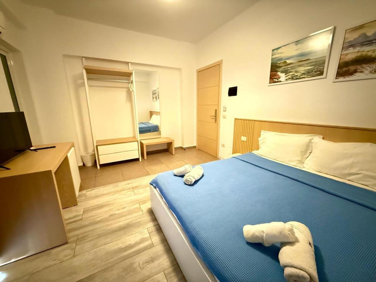 Hotel Stolis Himare Bagian luar foto