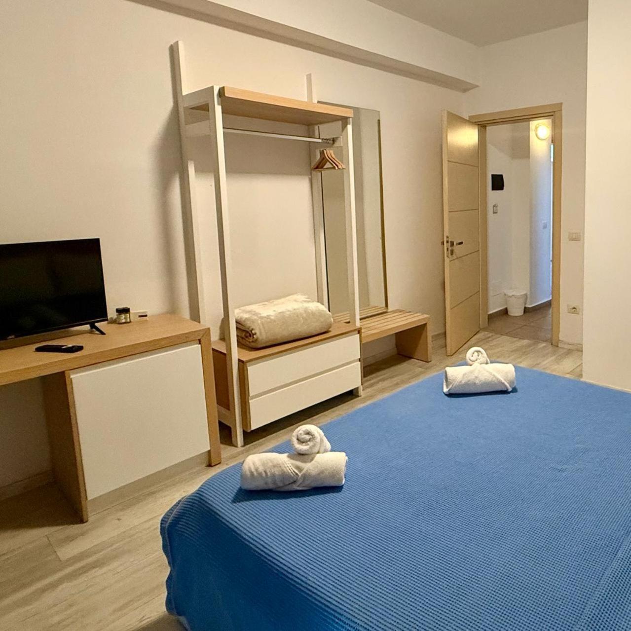 Hotel Stolis Himare Bagian luar foto