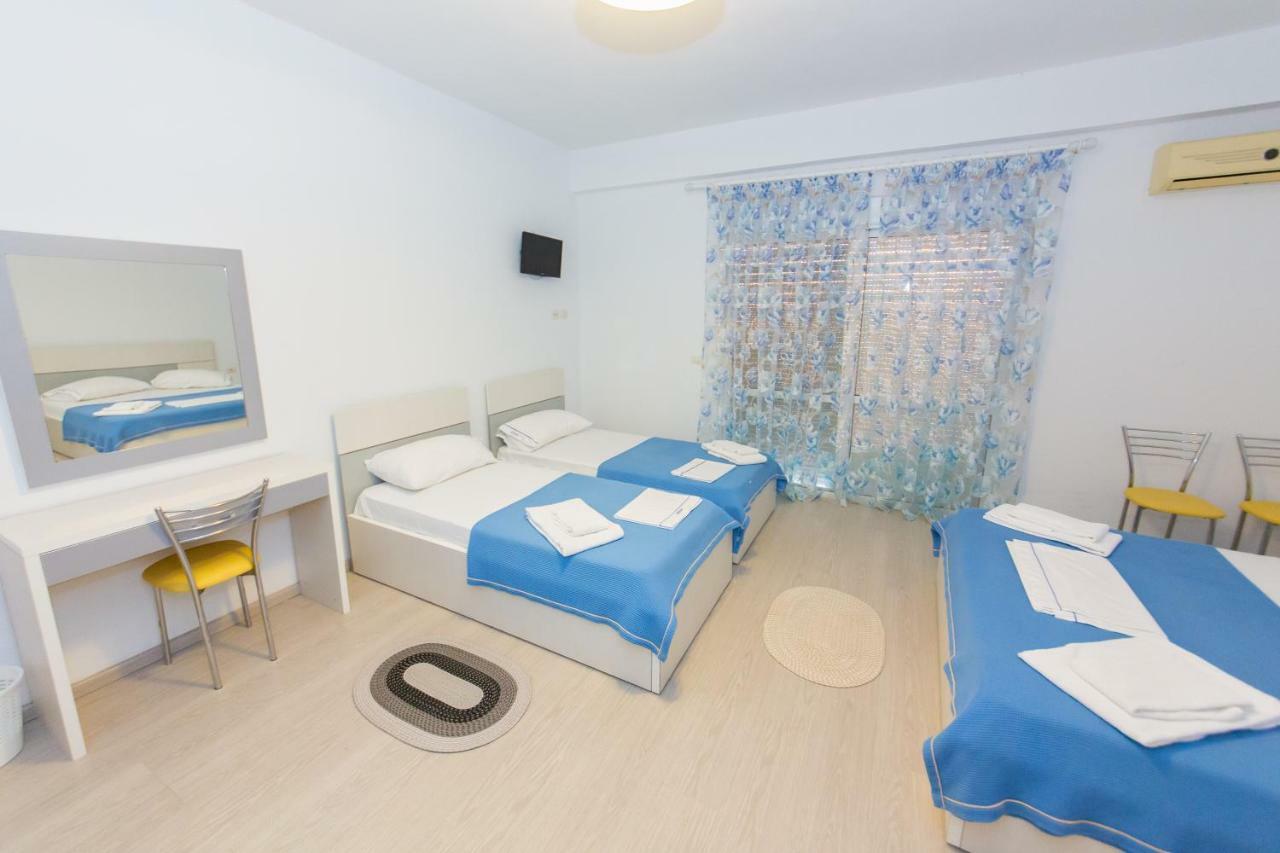 Hotel Stolis Himare Bagian luar foto