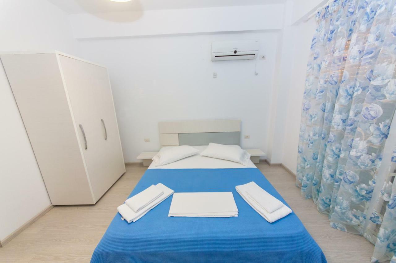 Hotel Stolis Himare Bagian luar foto