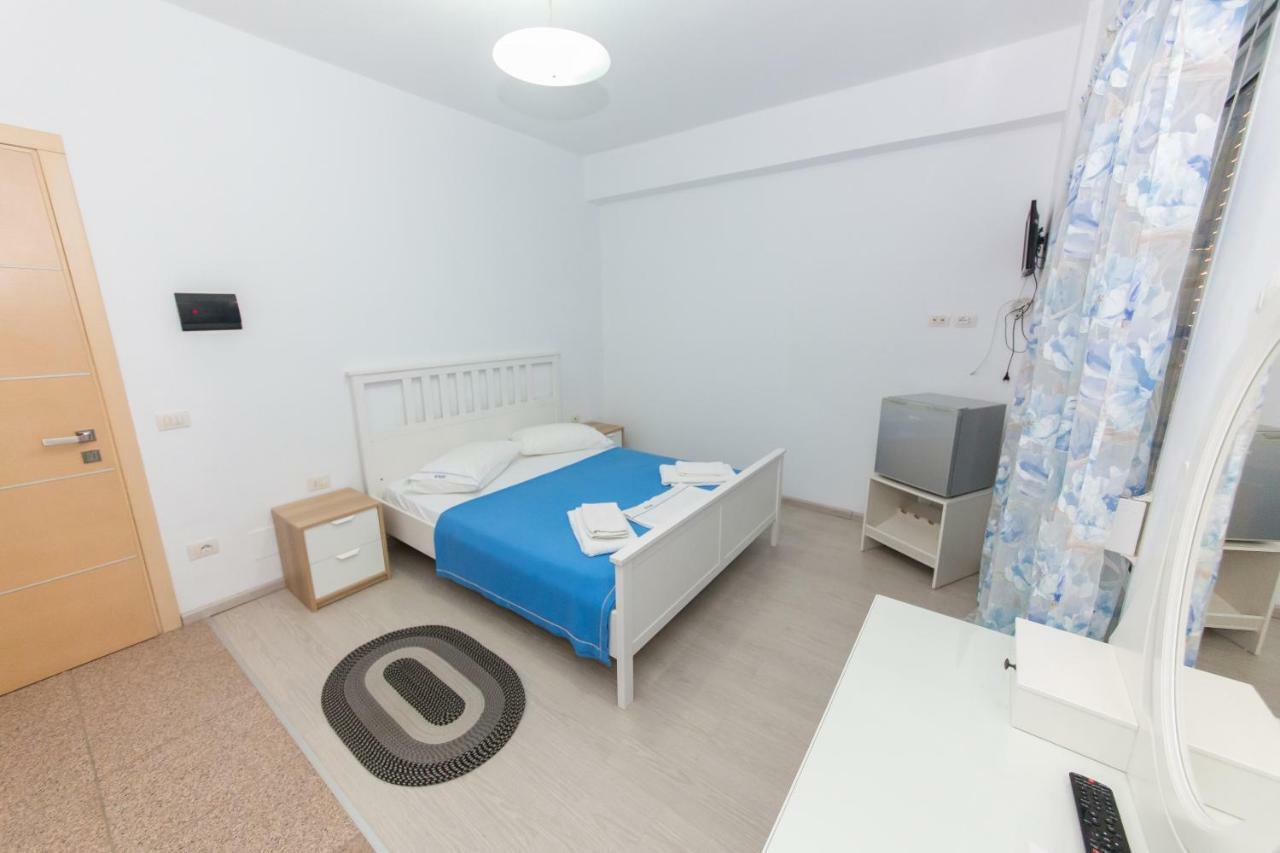 Hotel Stolis Himare Bagian luar foto