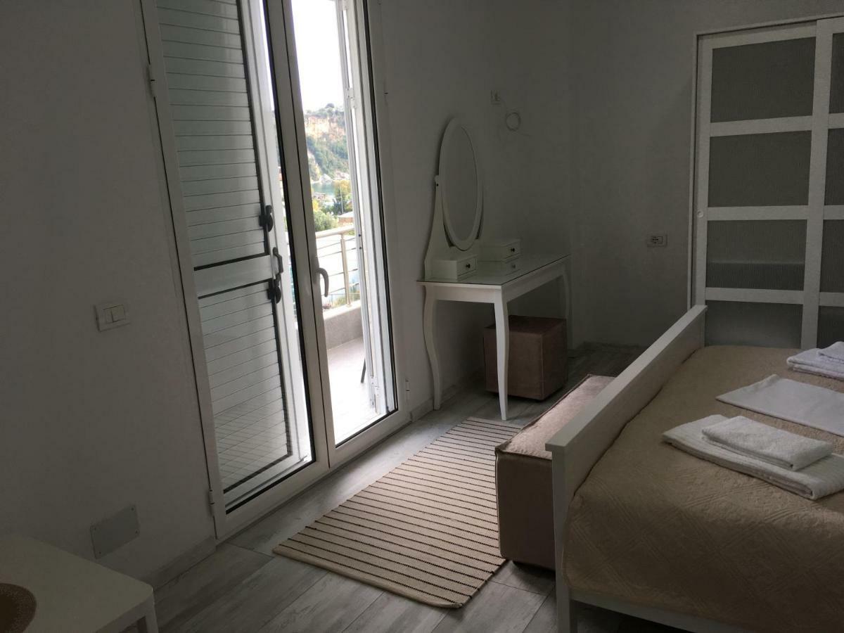 Hotel Stolis Himare Bagian luar foto