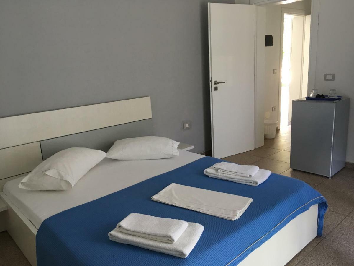 Hotel Stolis Himare Bagian luar foto