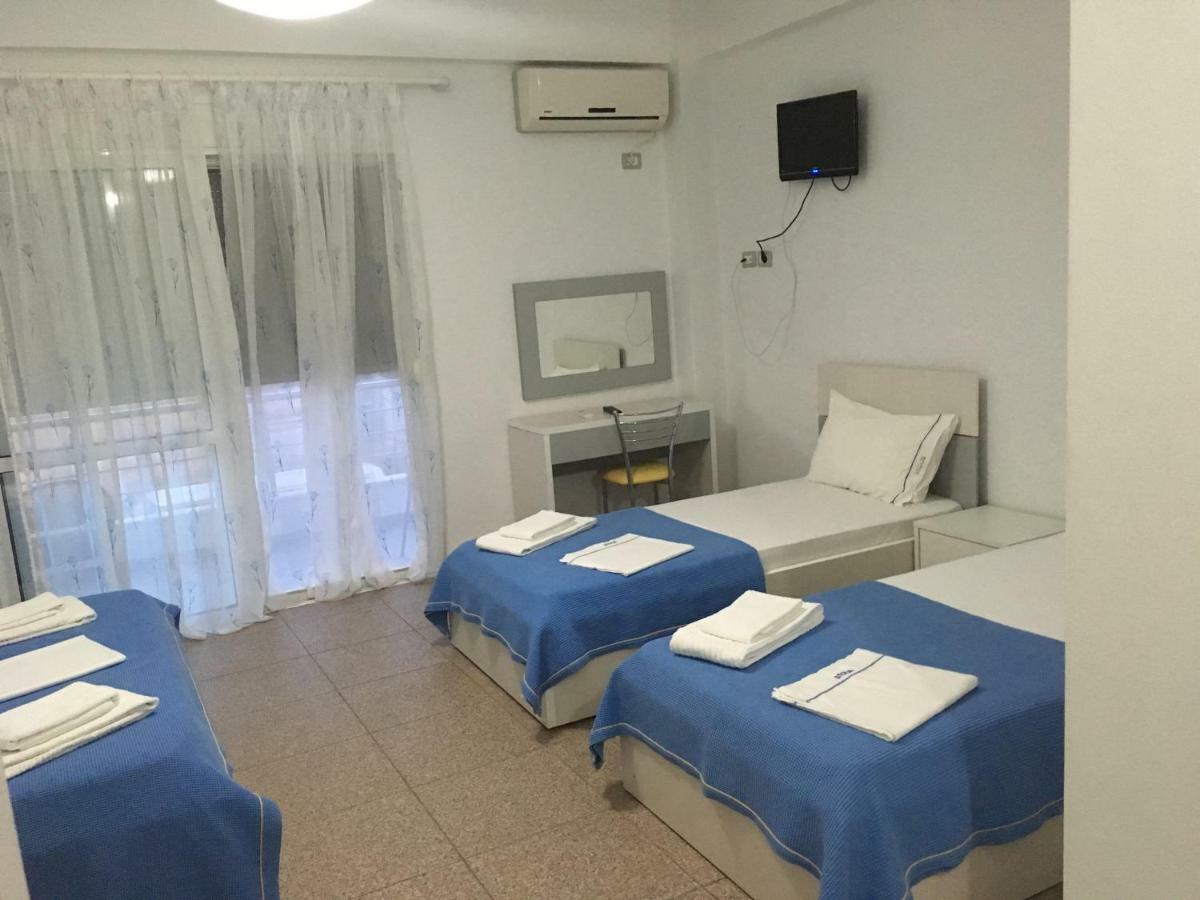 Hotel Stolis Himare Bagian luar foto